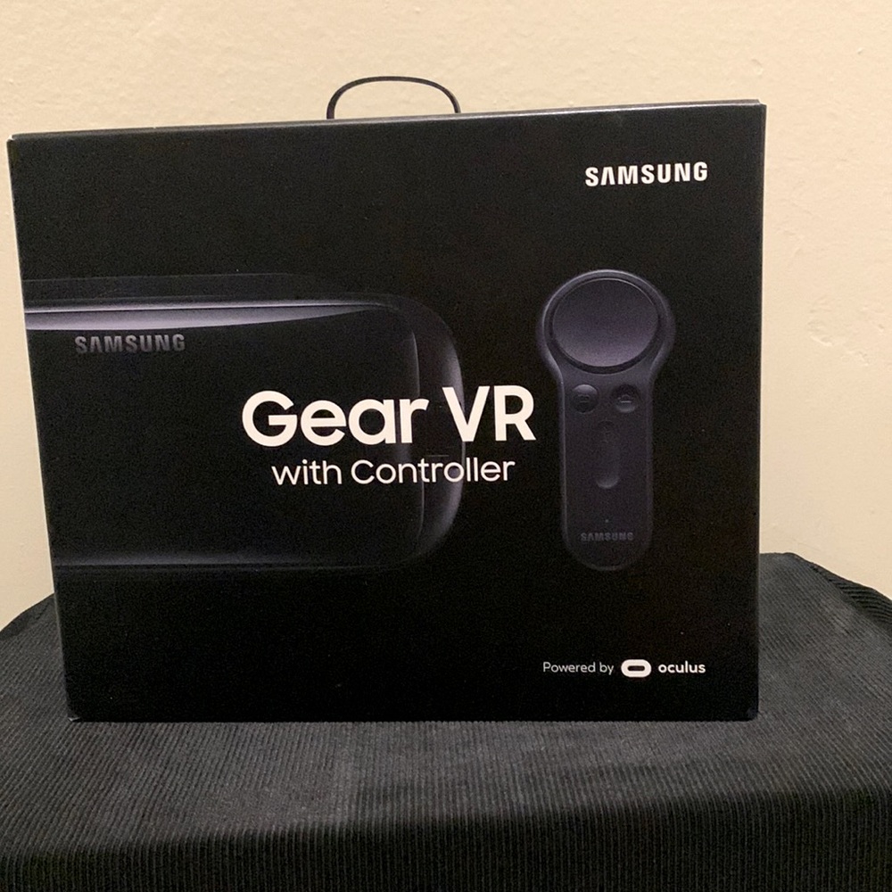 SAMSUNG GEAR VR W/controller